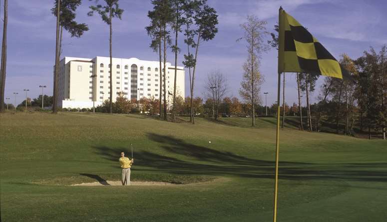 Embassy Suites Greenville Golf Resort & Conference Center Exterior foto