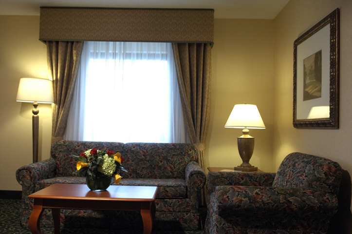 Embassy Suites Greenville Golf Resort & Conference Center Habitación foto